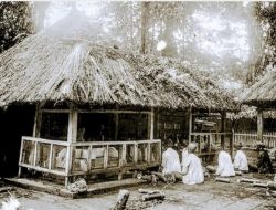 Gemerisik Dedaunan di Goa Pamijahan Menelusuri Jejak Sunyi Syeikh Abdul Muhyi Melawan Arus Kolonial